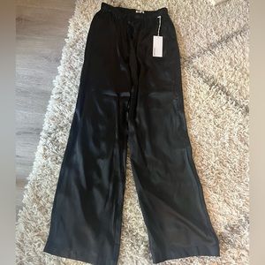 NWT Reformation Olina Silk Pant. Size xs.